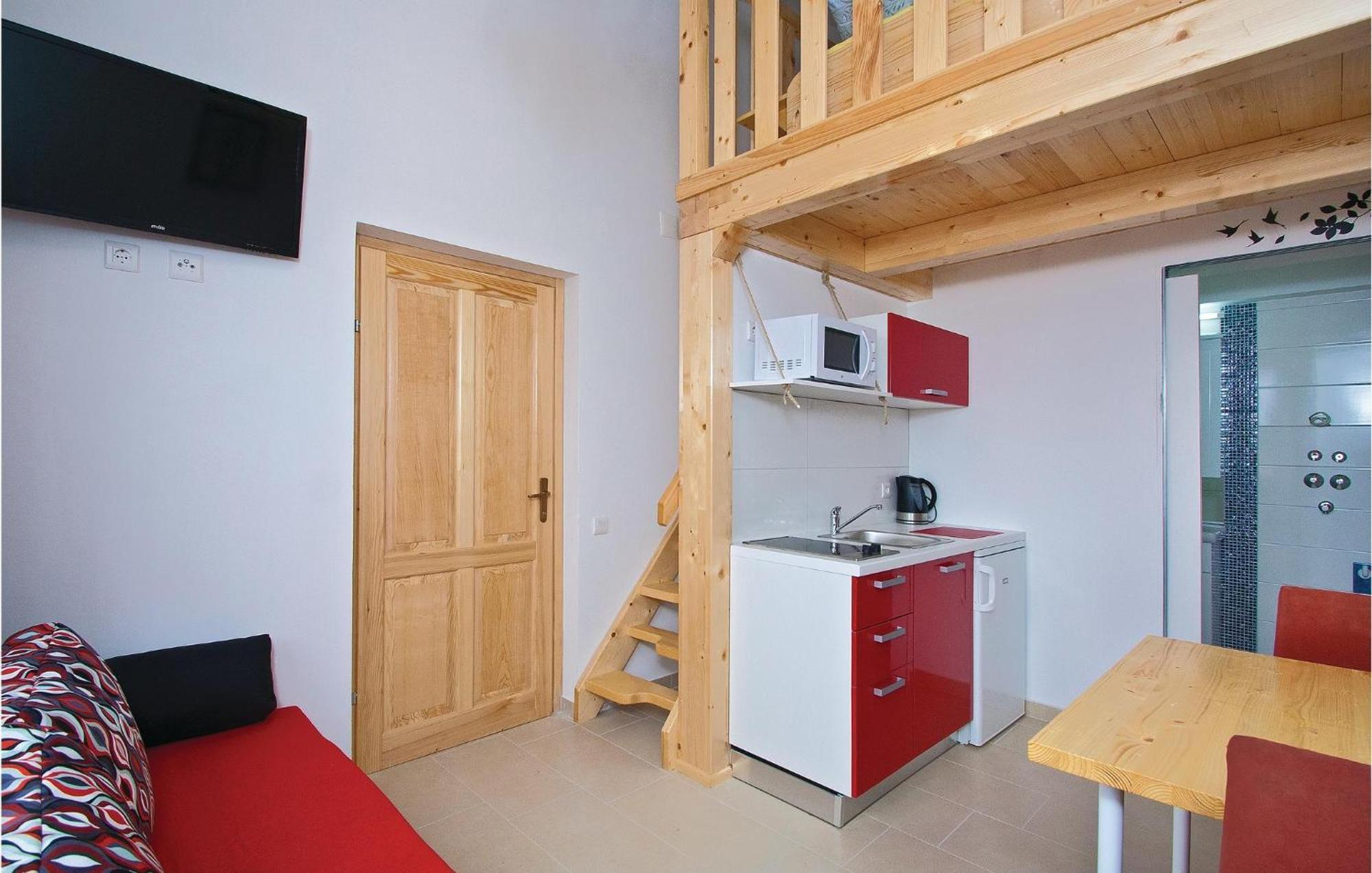 Apartment Amazing In With Kitchen