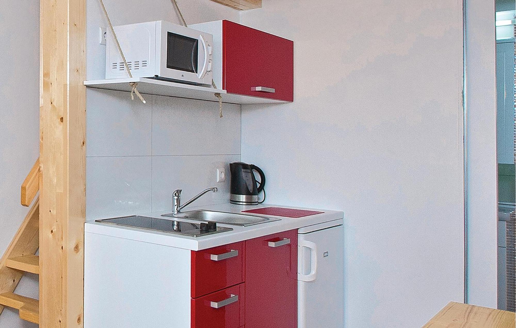 Apartment Amazing In With Kitchen Pula